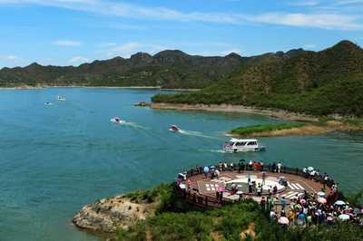 中國(guó)旅游景區(qū)的經(jīng)營(yíng)管理模式與國(guó)內(nèi)旅游經(jīng)營(yíng)服務(wù)探析