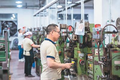 前7月外商投資增長與國內(nèi)旅游服務(wù)升溫，展現(xiàn)中國市場強(qiáng)勁活力